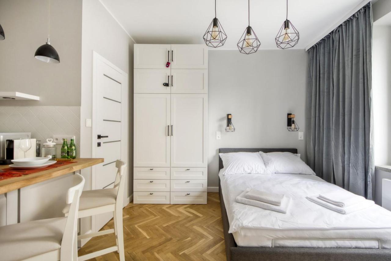 King Apart Dickensa Apartment วอร์ซอ ภายนอก รูปภาพ